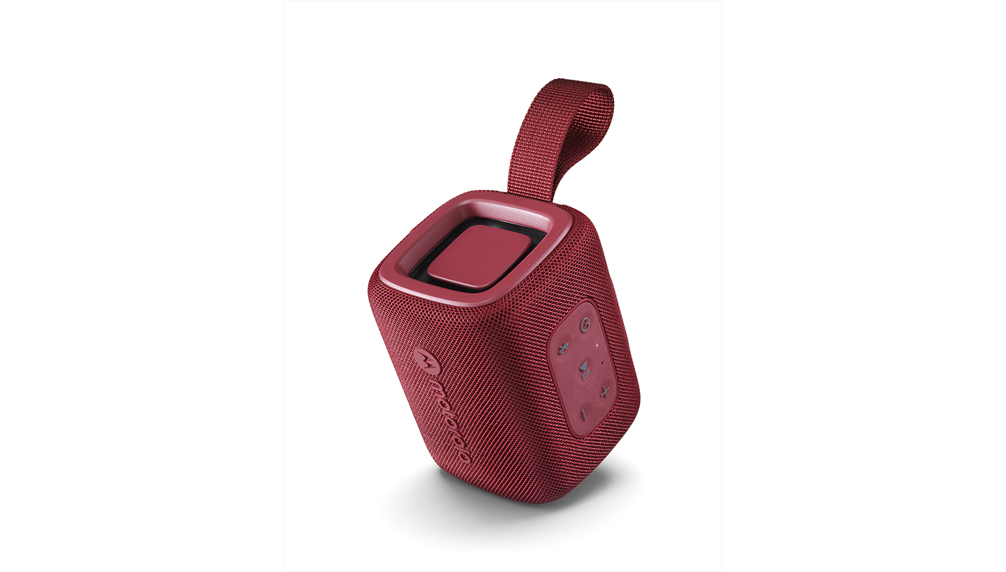 ROKR300 Portable Wireless Speaker in RED - product image